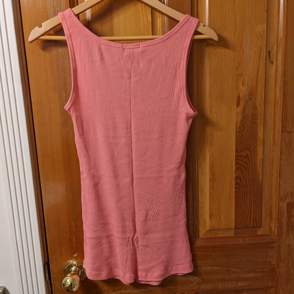 Bath and Body Works tank top - Picture 2 of 3